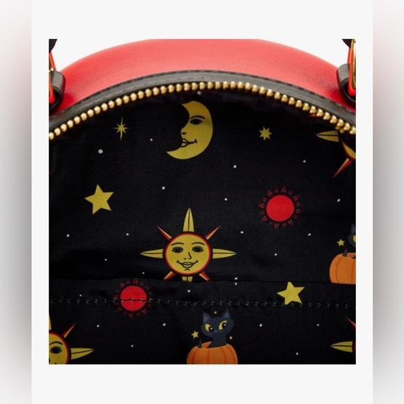 hocus pocus dani binx mini backpack Loungefly Tarot Card Iridescent Backpack: Clothing, Shoes & Jewelry century boy named Thackery Binx is transformed into an immortal black cat when he fails to rescue his sister from the Sanderson witches Loungefly Disney Hocus Pocus Binx